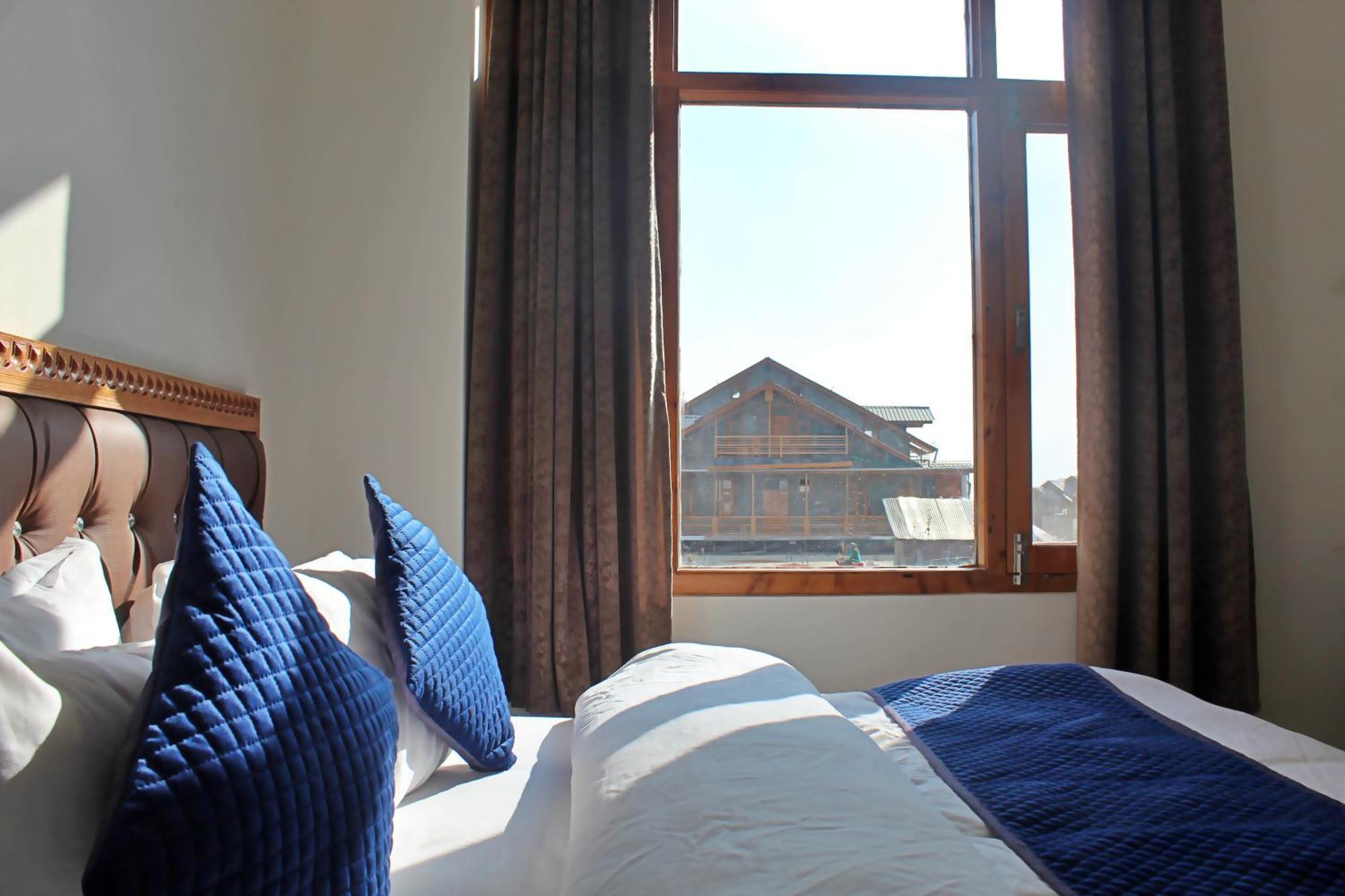 The Richie Royal Inn Manāli Eksteriør billede