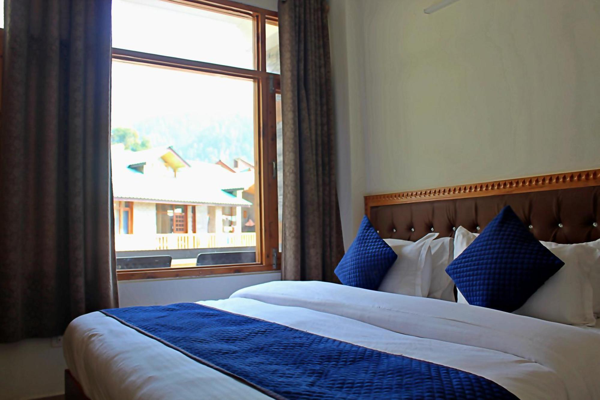 The Richie Royal Inn Manāli Eksteriør billede